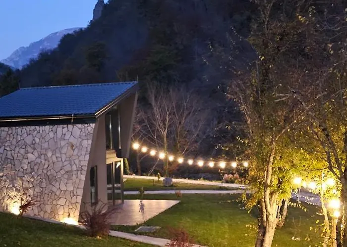 Outdoor Bosnia Adventure Semesteranläggning (resort)