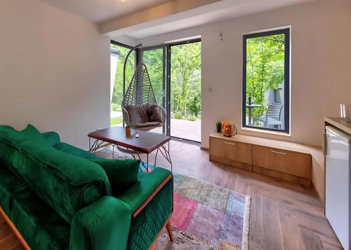 Outdoor Bosnia Adventure Semesteranläggning (resort) *